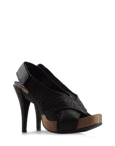 ZOOM PEDRO GARCÍA - Platform sandals