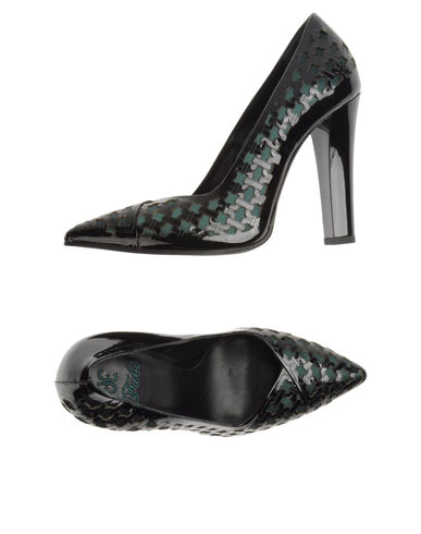 ZOOM FABI - Closed-toe slip-ons
