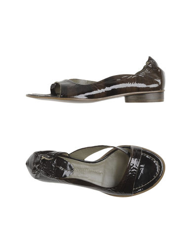 ZOOM IXOS - Sandals