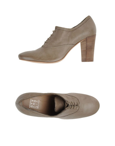 ZOOM STRATEGIA - Lace-up shoes