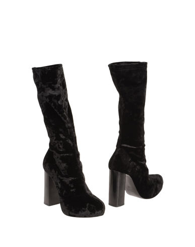 ZOOM STRATEGIA - Boots