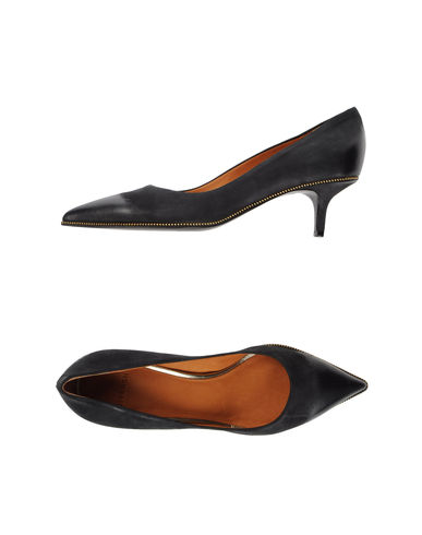 ZOOM GIVENCHY - Closed-toe slip-ons