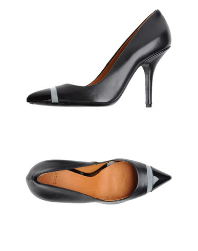 ZOOM GIVENCHY - Closed-toe slip-ons