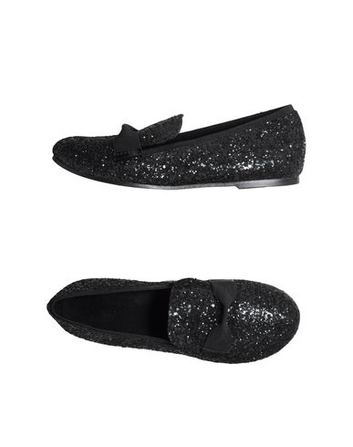 ZOOM PEDRO GARCÍA - Moccasins