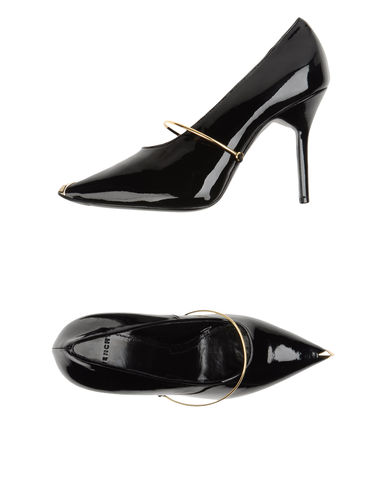 ZOOM GIVENCHY - Closed-toe slip-ons