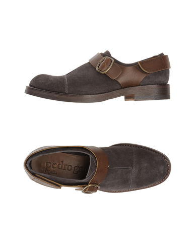 ZOOM PEDRO GARCÍA - Moccasins