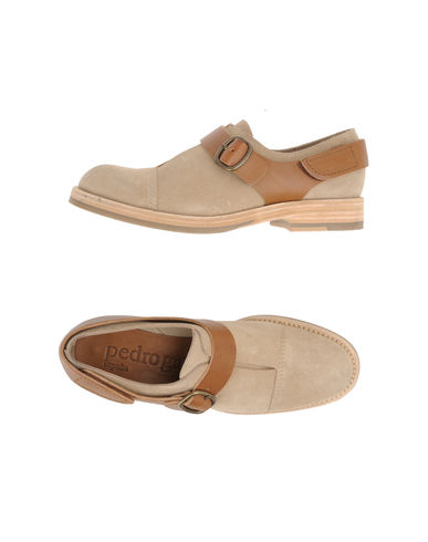 ZOOM PEDRO GARCÍA - Moccasins