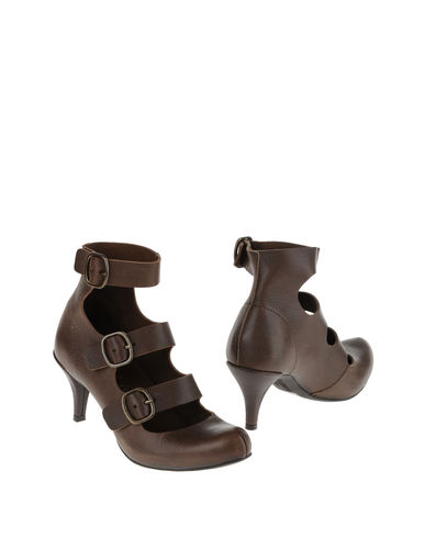 ZOOM PEDRO GARCÍA - High-heeled sandals
