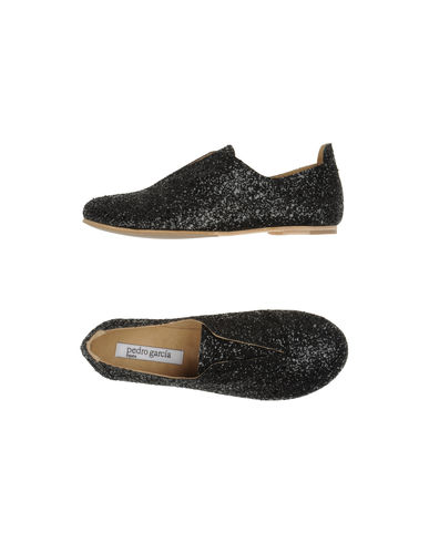 ZOOM PEDRO GARCÍA - Moccasins