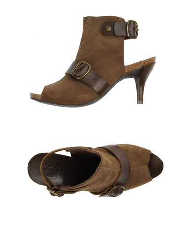 ZOOM PEDRO GARCÍA - Platform sandals