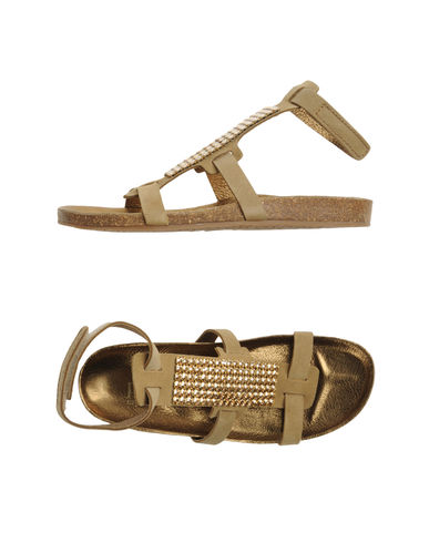 ZOOM PEDRO GARCÍA - Sandals