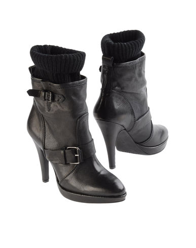 ZOOM APEPAZZA - Ankle boots