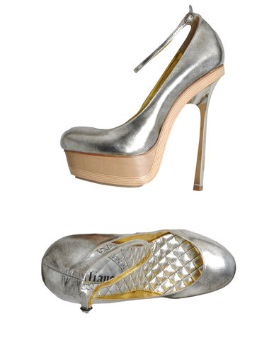 ZOOM JOHN GALLIANO - Platform courts