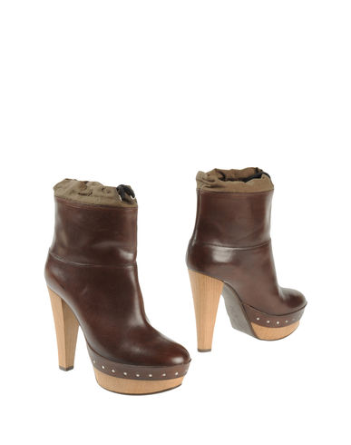 ZOOM MARNI - Ankle boots