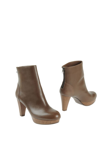 ZOOM MARNI - Ankle boots