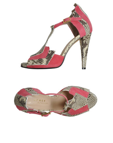 ZOOM SPACE STYLE CONCEPT - Sandals