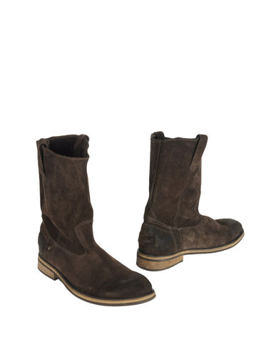 ZOOM WRANGLER - Ankle boots