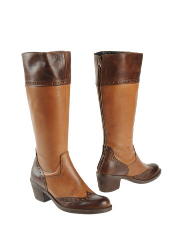 ZOOM GESTE PROPOSITION - Boots