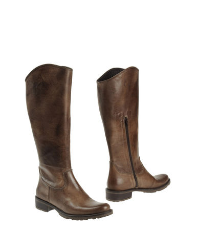 ZOOM GESTE PROPOSITION - Boots