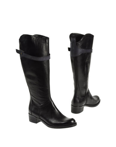 ZOOM GESTE PROPOSITION - Boots