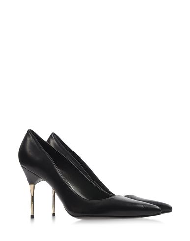 ZOOM STUART WEITZMAN - Court