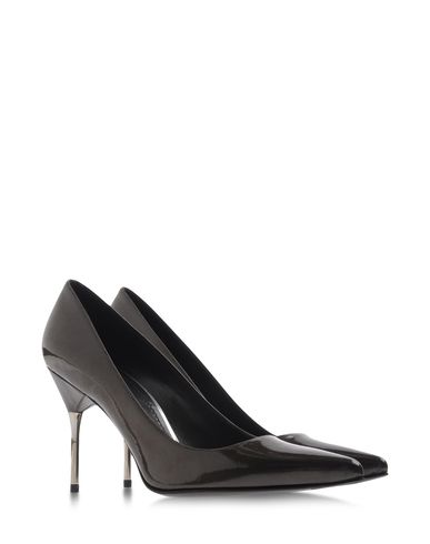ZOOM STUART WEITZMAN - Court