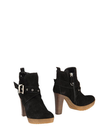 ZOOM COCCINELLE - Ankle boots