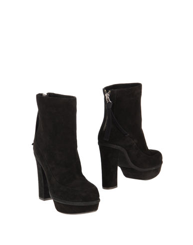 ZOOM MARNI - Ankle boots