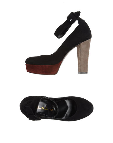 ZOOM STUDIO 02 - Platform pumps