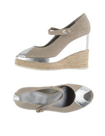 HOGAN - Closed-toe slip-ons