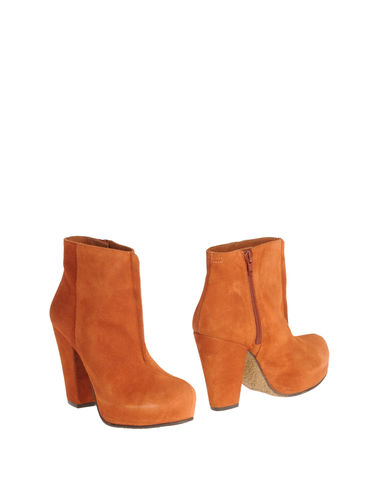 ZOOM 67 SIXTYSEVEN - Ankle boots