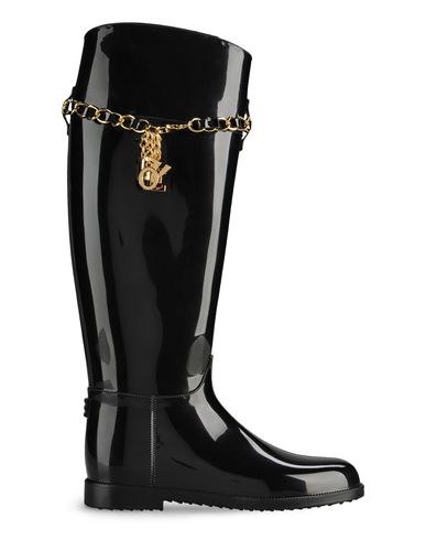 Moschino, Stivali
