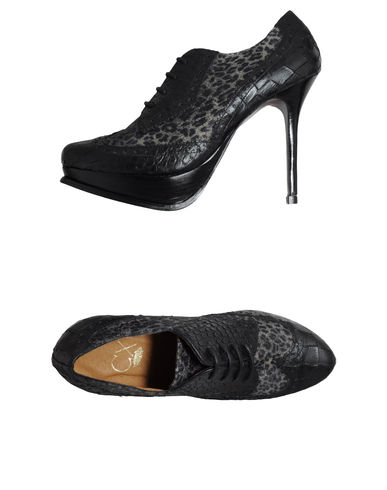 ZOOM CX - Laced shoes