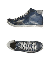 BRIAN DALES - High-tops