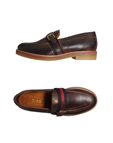 ZOOM 3:10 - Moccasins