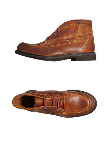 ZOOM 3:10 - High-top dress shoe