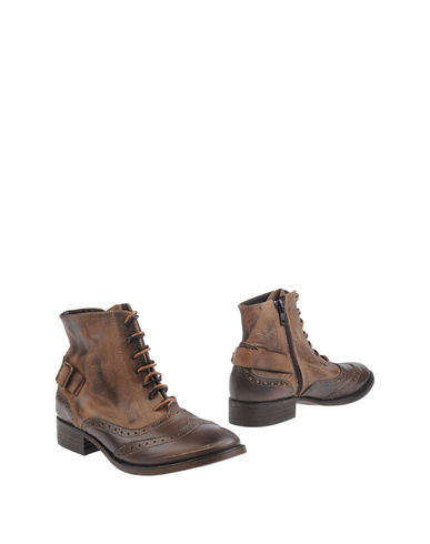 ZOOM TO BE LAND - Ankle boots