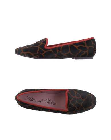 ZOOM NIÑAS AL SALON - Moccasins