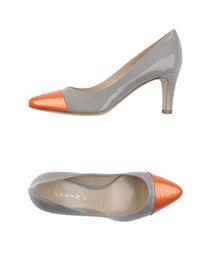 MARTIN CLAY - Closed-toe slip-ons