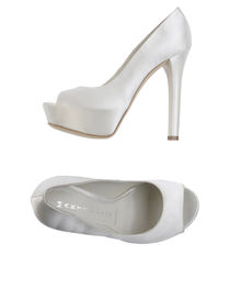MARTIN CLAY - Closed-toe slip-ons