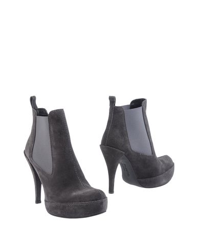 ZOOM PEDRO GARCÍA - Ankle boots
