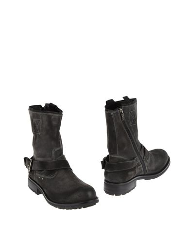 ZOOM DÉBUT - Ankle boots