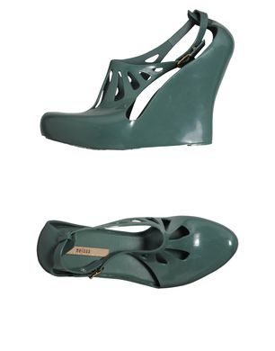MELISSA - Closed-toe slip-ons