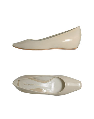 ZOOM GIANVITO ROSSI - Closed-toe slip-ons