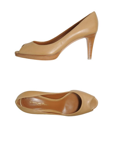 ZOOM GIANVITO ROSSI - Courts with open toe