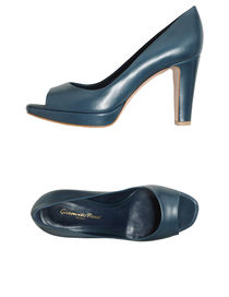 GIANVITO ROSSI - Closed-toe slip-ons