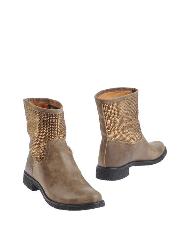 ZOOM ALBERTO VENTURINI e SOLIDEA - Ankle boots
