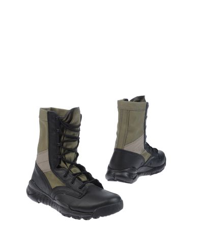 ZOOM NIKE SPORTWEAR - Ankle boots