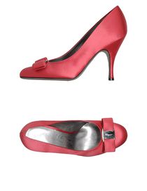 SALVATORE FERRAGAMO - Closed-toe slip-ons