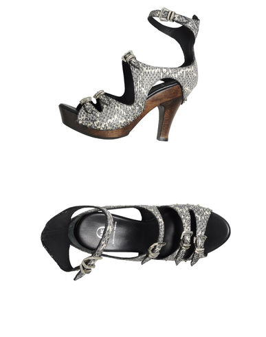 ZOOM McQ - Sandals